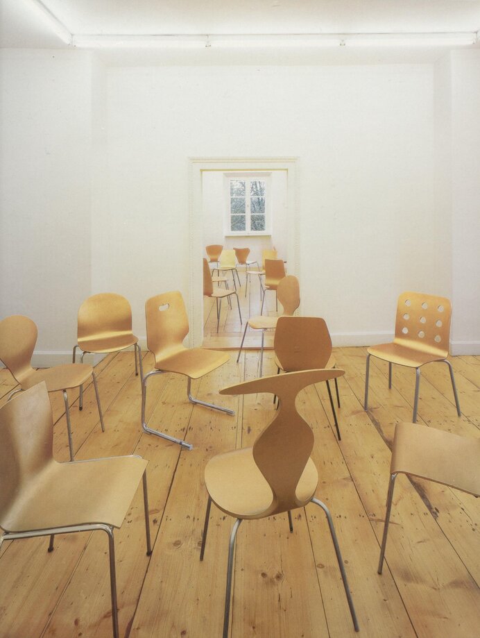 Heimo Zobernig, Installationsansicht, Kunstverein Braunschweig, 2005