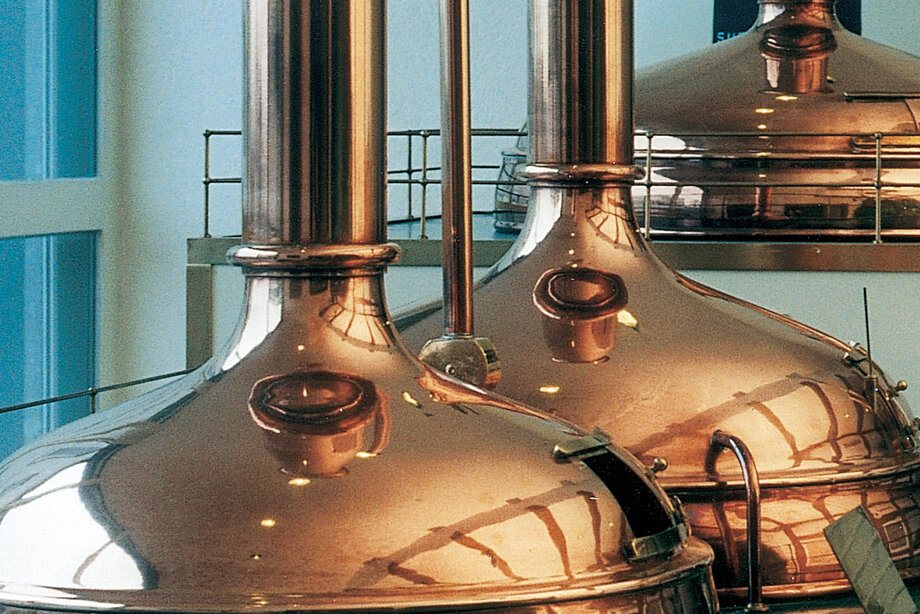 Bierkessel in einer Brauerei