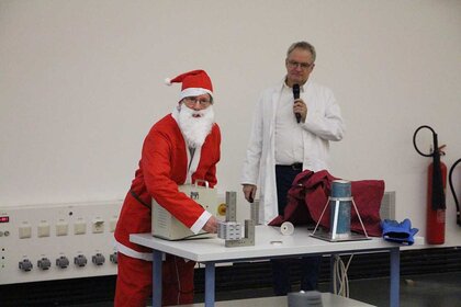 Weihnachtsvorlesung: Experimente und Physik rund um den Weihnachtsmann