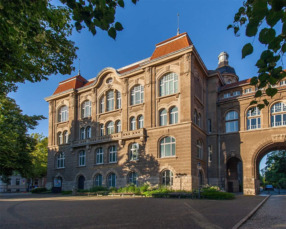 Außenansicht Städtisches Museum Braunschweig, Haus am Löwenwall 